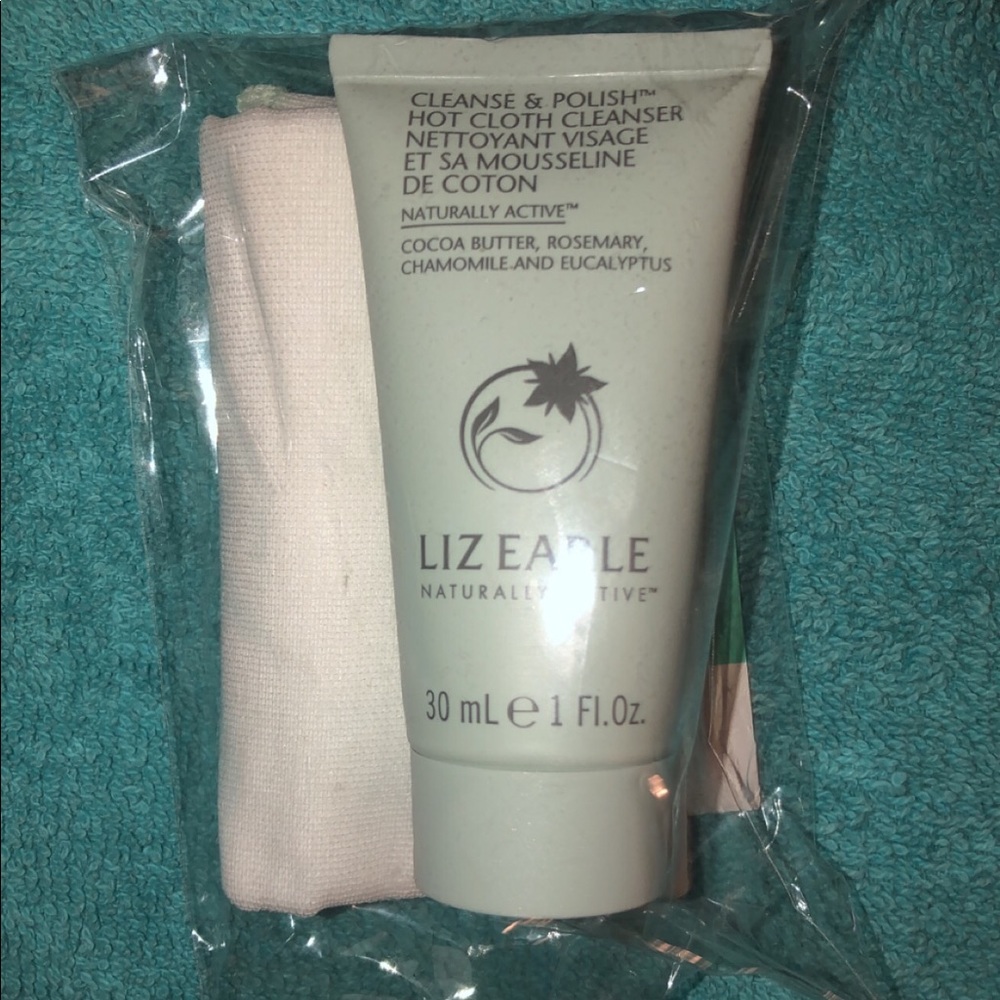 cleanse and polish hot cloth cleaner